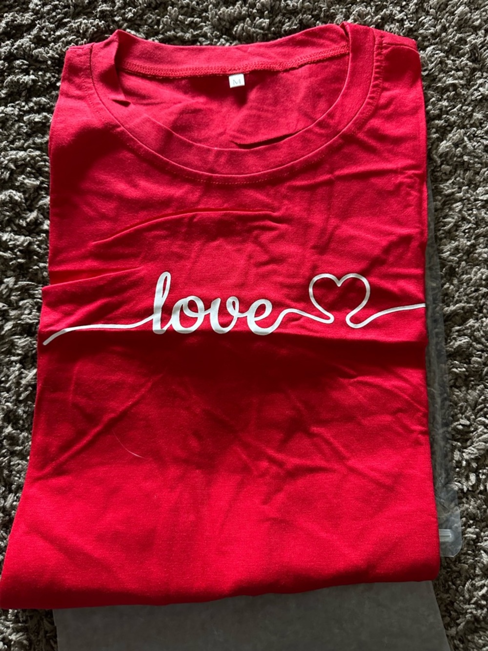 Red love valentines short sleeve shirt size medium brand new
